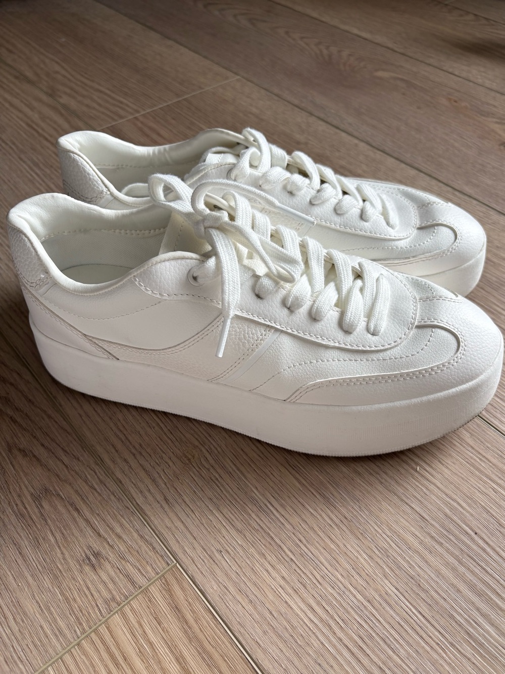Zara Platform Sneakers - Picture 6 of 12
